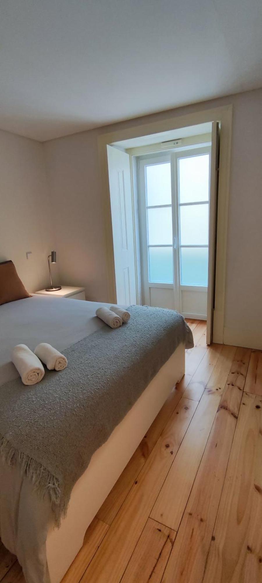 Central Bedroom In Shared House In Chiado - Historic Center Of Lisbona Esterno foto