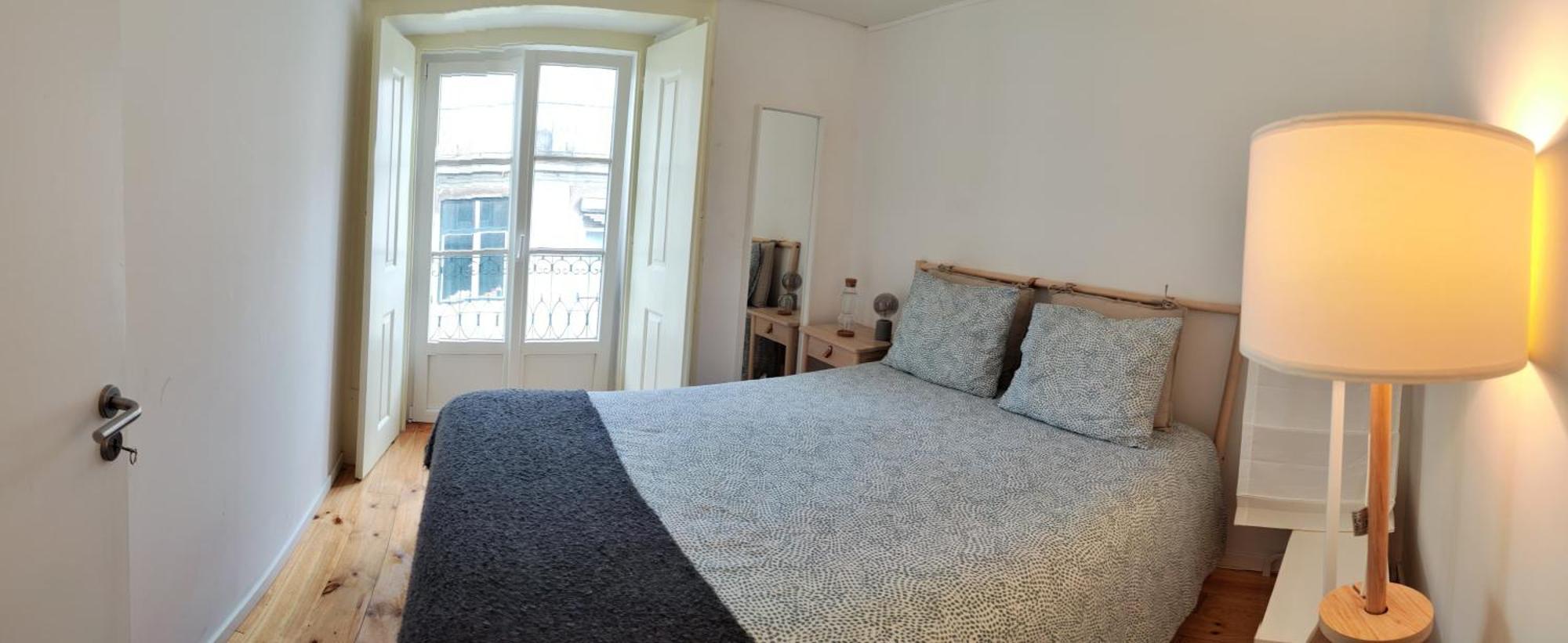 Central Bedroom In Shared House In Chiado - Historic Center Of Lisbona Esterno foto